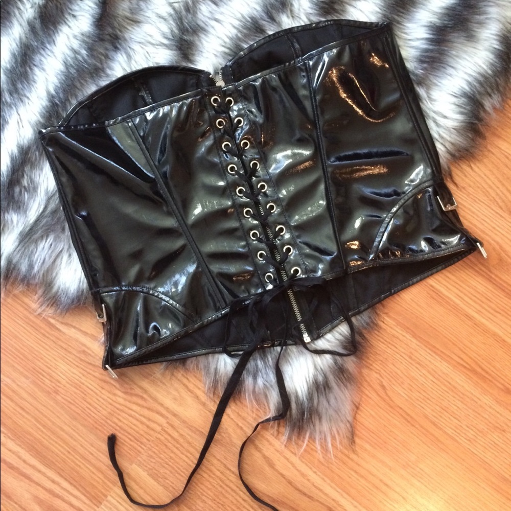 Lip Service PVC Corset - Picture 4 of 5
